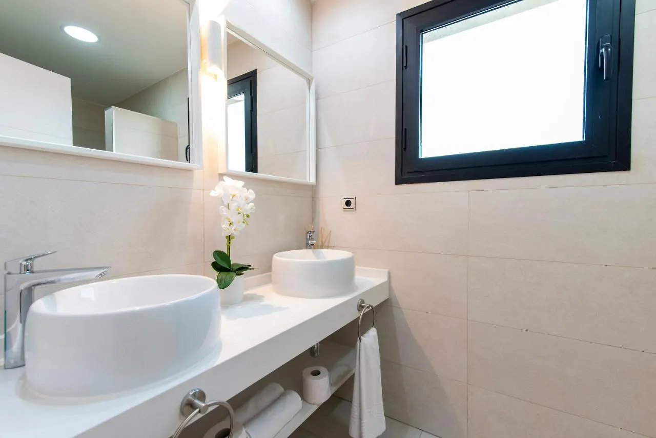 Ereza Villa Boraen Corralejo